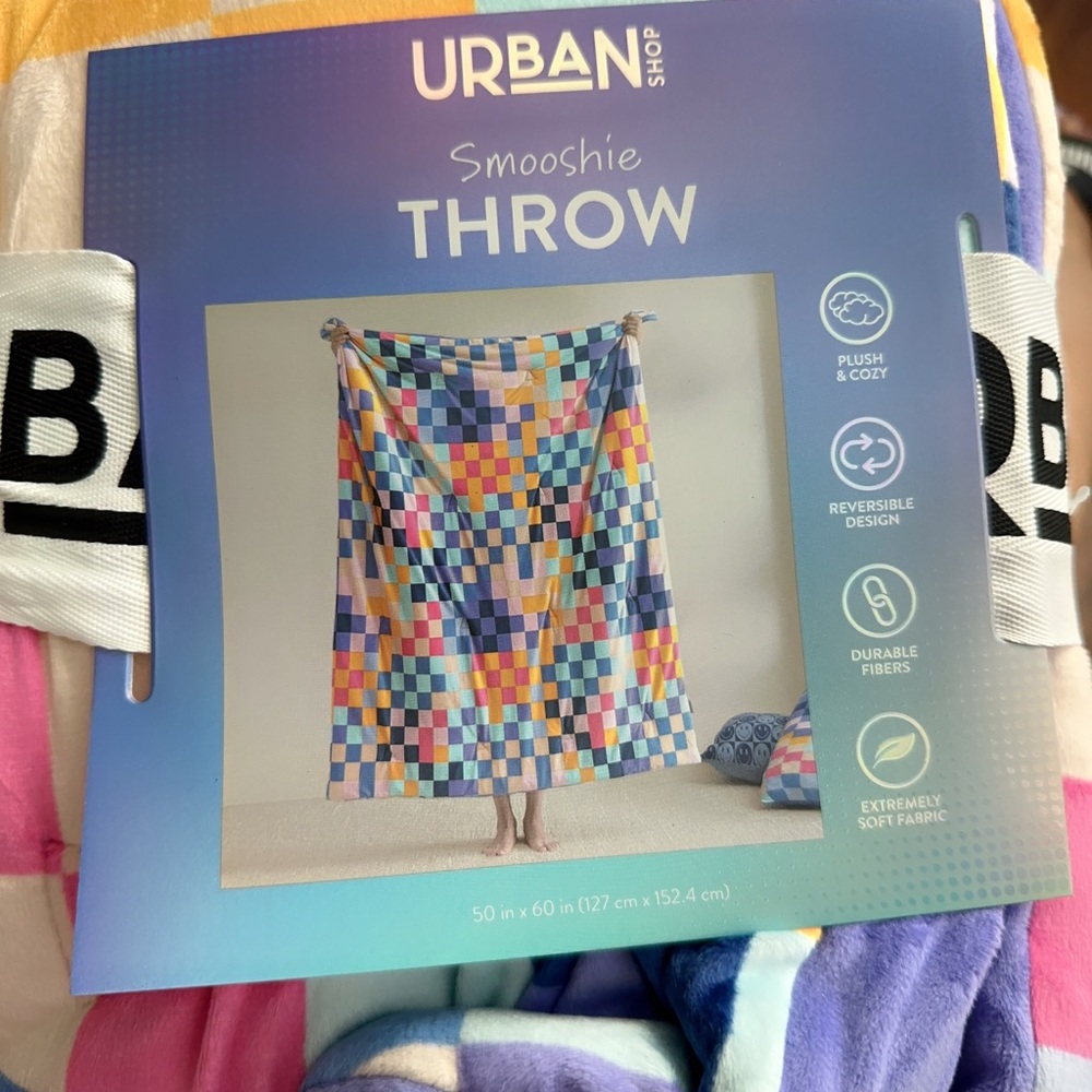 URBAN SHOP Vibrant Multicolor Checkered Throw Blanket - Picture 8 of 9